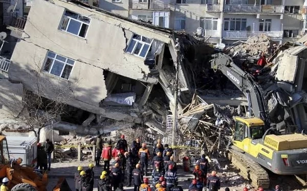 Thumbnail Berita - Kerugian Akibat Gempa Turki-Suriah Diprediksi Rp 60 Triliun