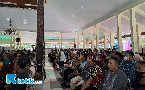 Foto Antusias masyarakat Bondowoso mengikuti acara Edukasi Keuangan Simolek Edutainment (Foto: Fenna/ketik.co)