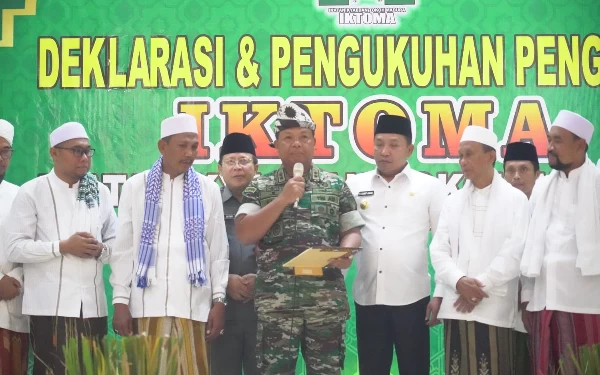 Foto Pangdam V/Brawijaya Mayjen TNI Farid Makruf saat deklarasi dan pengukuhan IKTOMA.