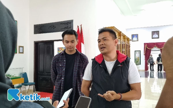 Foto Pengurus IMI Jatim Kiagus Firdaus saat ditemui awak media. (Foto: Samsul Hadi/Ketik.co.id)