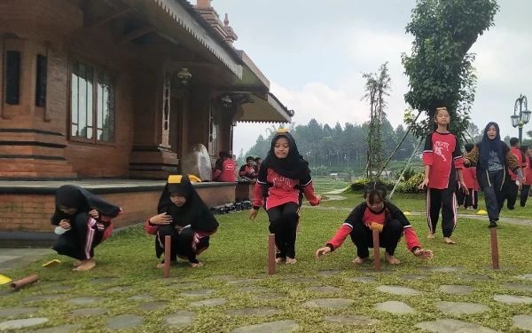 Foto Permainan tradisional yang ada di Parade Dolanan Jadoel.(Foto: Dok. Bimasakti)