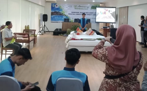 Thumbnail HUT ke-28, Grand Whiz Hotel Trawas Gelar Pelatihan Kewirausahaan