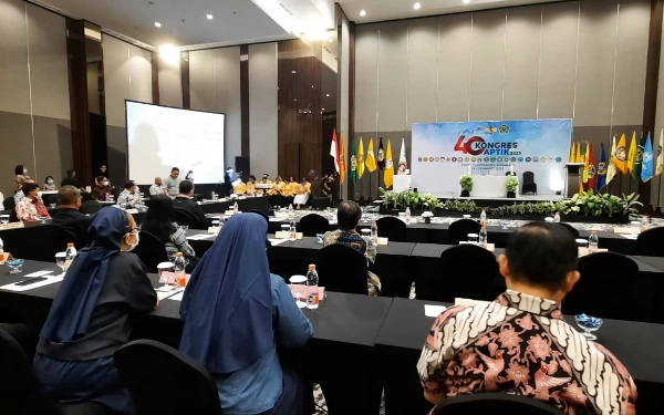 Foto Suasana Kongres Aptik 2023 di Surabaya. (Foto: Dok. Stikvinc)