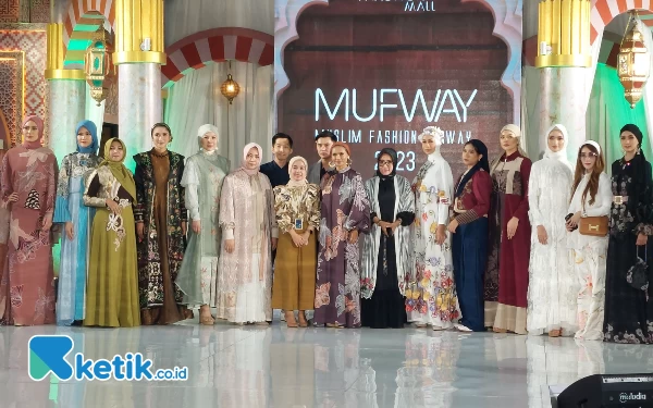 Foto Para desainer yang ikut berpartisipasi dalam gelaran Mufway 2023. (Foto: Husni Habib/Ketik.co.id)