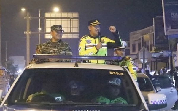 Thumbnail Berita - Antisipasi Balap Liar dan Tawuran, Polresta Bandung Lakukan Patroli Malam