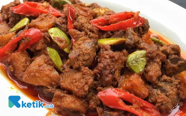 Foto Sambal goreng ati . (Foto: SWidodo/ketik.co.id)