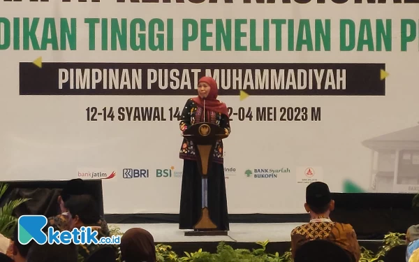 Thumbnail Berita - Gubernur Khofifah Ajak Kampus Muhammadiyah Tingkatkan Indeks Daya Saing Global