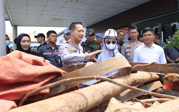 Thumbnail Berita - Polresta Bandung Tangkap Pencuri Besi di Area Proyek KCIC