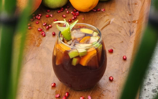 Foto Spanyol summer drink, Virgin Sangria, ala Java Lotus Hotel Jember (Foto:  Java Lotus Hotel Jember)