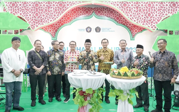 Foto Halal Bihalal IKA UB dihadiri lintas angkatan dari berbagai generasi. (Foto: Humas UB)