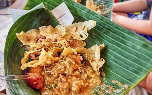 Foto Pecel sambal tumpang. (Foto: Instagram @ini.kediri)