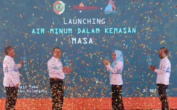 Foto Suasana launching air minum  kemasan merk MASA  produksi Perumdam Majapahit. (Foto: Diskominfo Kabupaten Mojokerto)