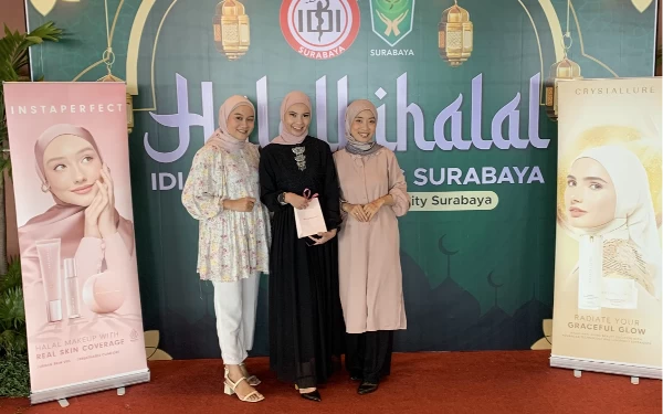 Thumbnail Berita - IDI Surabaya  Gelar Halalbihalal Bersama Istri