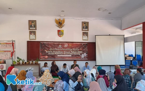 Foto Kegiatan sosialisasi pemilu Panitia Pemilihan Kecamatan (PPK) Patrang, Sabtu (3/6/2023) (Foto: Fenna/Ketik.co.id)