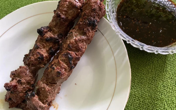 Foto Sate gebug menjadi kuliner tertua lantaran sudah berusia 100 tahun lebih dan masih eksis. (Foto: Pemkot Malang)