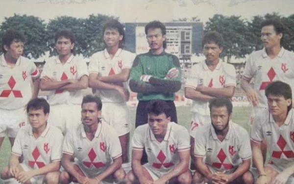 Foto KTB menjadi klub pertama Indonesia yang sanggup merebut Piala Winners Asia. (Foto: Dok pribadi Kashartadi)