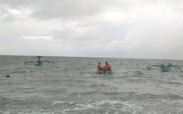 3 Bule Terseret  Ombak Pantai Nunggalan Bali, 1 Meninggal