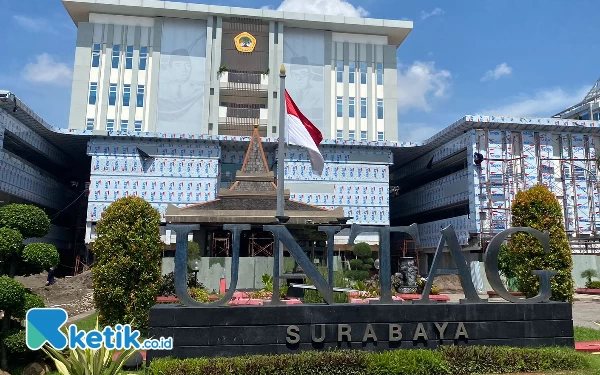 Foto Gedung Untag Surabaya. (Foto: Shinta Miranda/Ketik.co.id)