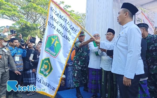 Foto Pelepasan jamaah calon haji Kota Malang (foto: Lutfia/ketik.co.id)