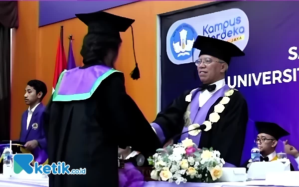 Thumbnail Terapkan Sistem Kuota, Prosesi Wisuda ke-41 Unitri Diikuti 400 Lulusan