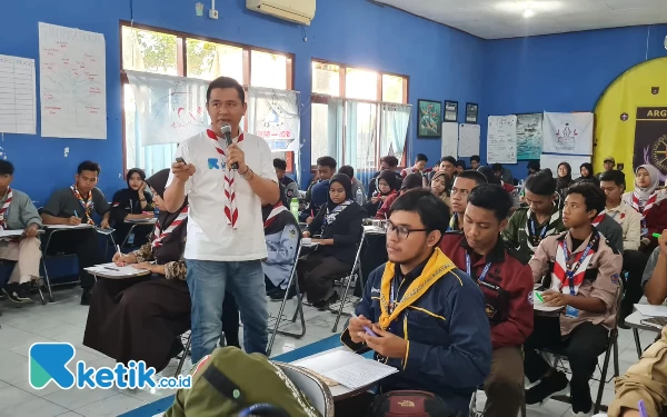 Thumbnail Bangun Karakter Leadership, CEO Ketik Kiagus Firdaus Gembleng Kader Pramuka Jatim