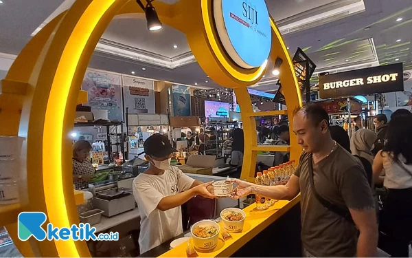 Foto Booth Siji Bakso Penyet di Ayo Kepo Galaxy Mall Surabaya. (Foto: Shinta Miranda/Ketik.co.id)