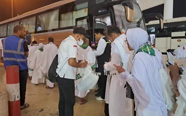 Konjen RI Sambut Kloter Terakhir di Jeddah, Ingatkan Jemaah Jaga Kesehatan