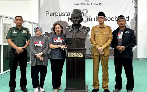 Foto Peresmian Museum dan Perpustakaan Letkol dr. R.M. Soebandi oleh Wakil Bupati Jember Muh. Balya Firjaun Barlaman (Foto: Diskominfo Jember)