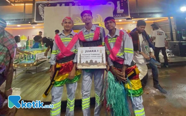 Salut! 3 Pemuda Ini Tampilkan Budaya Lokal di Hadapan Pekerja Asing Perusahaan Tambang Obi