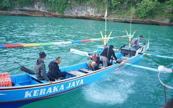 Thumbnail Bupati Ngawi Tantang Bupati Pacitan Nur Bayuaji Adu Memancing