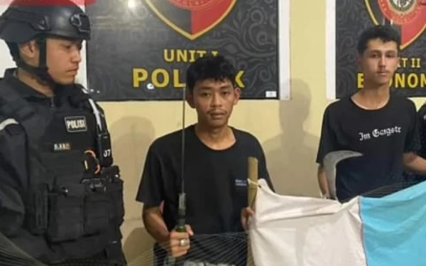 Berbahaya, Polres Sukabumi Kota Amankan 12 Pemuda Membawa Cerulit di Terminal