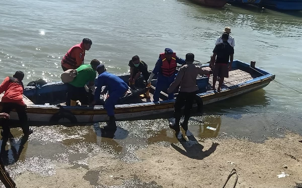 Thumbnail Berita - Satu Korban Hanyut di Pantai Jembatan Panjang Ditemukan Tak Bernyawa