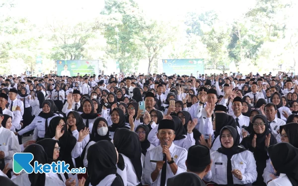 Foto PPPK Pemkab Bandung menerima SK Bupati Bandung di Bale Rame Soreang, Senin (17/7/23). (Foto: Diskominfo)