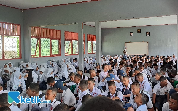 Foto Para calon siswa-siswi SMA Negeri 7 Halsel (Foto Mursal)