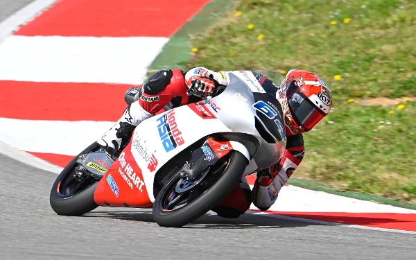 Foto Mario Aji di Moto3 2023. (Foto: Honda Team Asia)