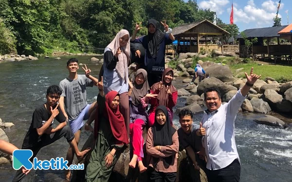 Menikmati Indahnya Titik Nol Sungai Musi di Sumatera