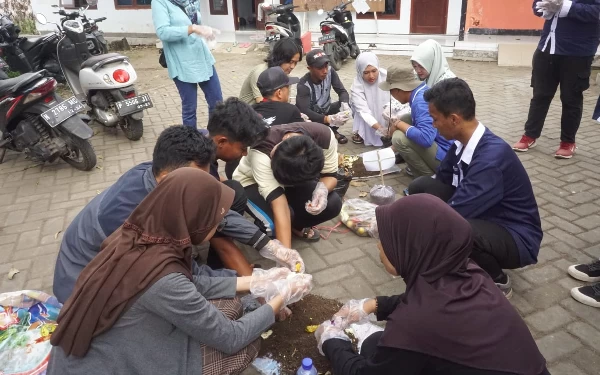 GenBI Jember Peduli Lingkungan, Ajak Masyarakat Desa Jenggawah Sulap Limbah Organik