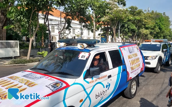 Foto Rombongan Mupen yang akan membagikan 1 Juta Telur ke seluruh Kabupaten/Kota se Jatim.(Foto: Husni Habib/Ketik.co.id)