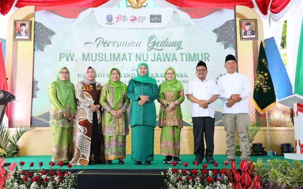 Foto Peresmian gedung dakwah digital PW Muslimat Jatim.