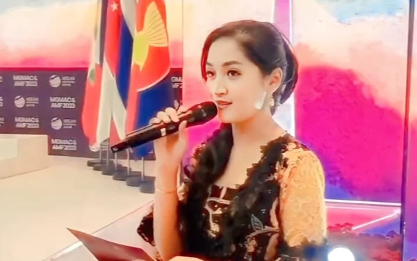 Thumbnail Berita - Jelang HUT RI, Miss Glamourlook Internasional Jadi MC Acara ASEAN