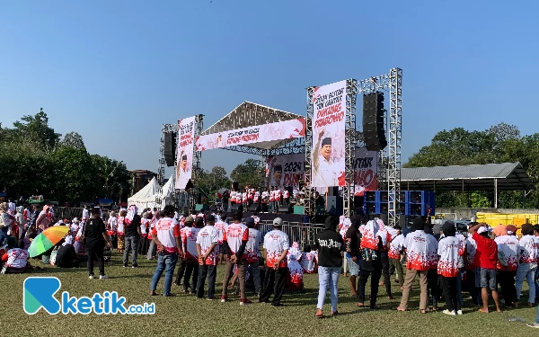 Thumbnail Berita - Deklarasi Ribuan Relawan Khofifah Pendukung Prabowo