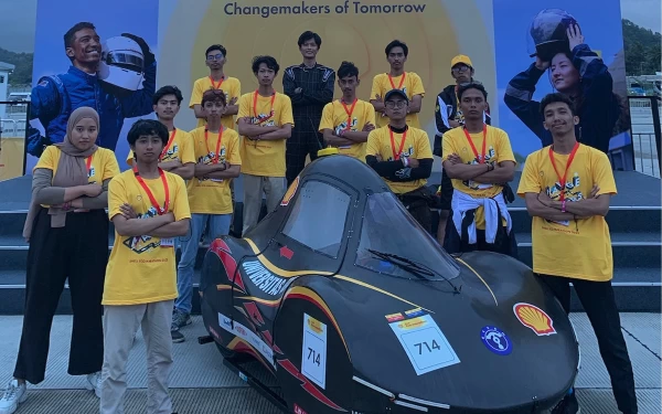 Foto Tim TITEN Fakultas Teknik Universitas Jember saat ajang Shell Eco Marathon Asia Pacific and Middle East 2023 (Foto: Humas Universitas Jember)