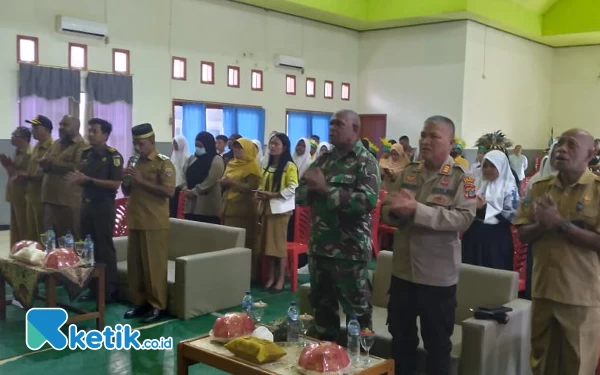 Foto Tamu undangan yang menghadiri festival Literasi di aula sma negeri 1 kaimana