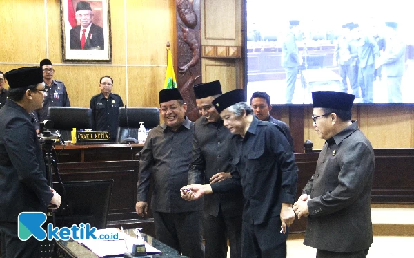 DPRD-Bupati Restui RSUD Sidoarjo Utang Bank Rp 60 M