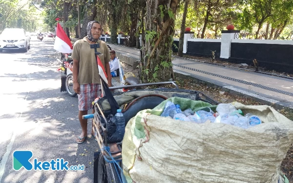 Thumbnail Mencari Kemerdekaan di Pinggiran Jalan Kota Malang