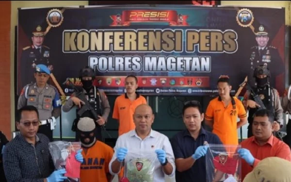 Thumbnail Berita - Diancam HP-nya Dijual, Bapak di Magetan Cabuli Anak Kandung yang Masih SD, Begini Kronologinya