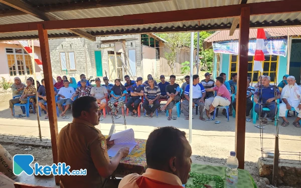 Foto Suasana Rapat dengan warga pemilik lahan desa Indari (Foto Rysno Tess)