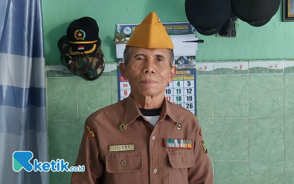 Foto Slamet sosok veteran yang rumahnya terpilih untuk direnovasi oleh SFC. (Foto: Husni Habib/Ketik.co.id)