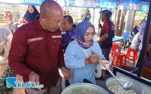 Thumbnail Berita - Dari Pesta Rakyat, Diskopindag Kota Malang Bina Pelaku UMKM Bakso