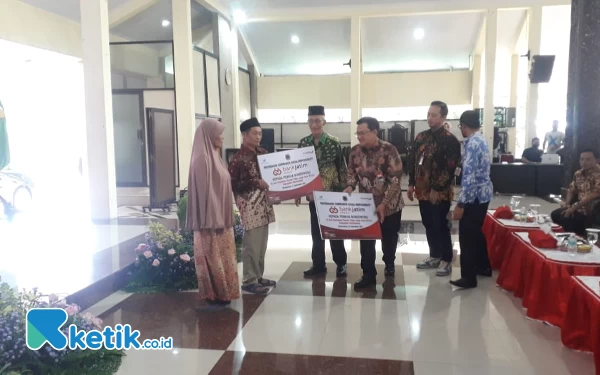 Beri CSR RTLH, Bupati Bondowoso: Bank Jatim Beri Harapan Baru